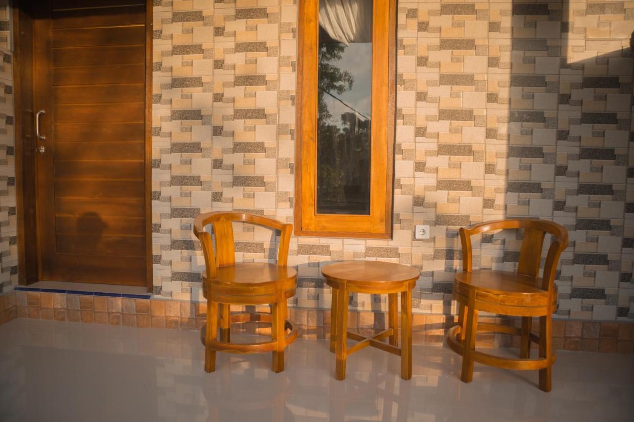 Prasi Sunrise Homestay Toyapakeh Ngoại thất bức ảnh